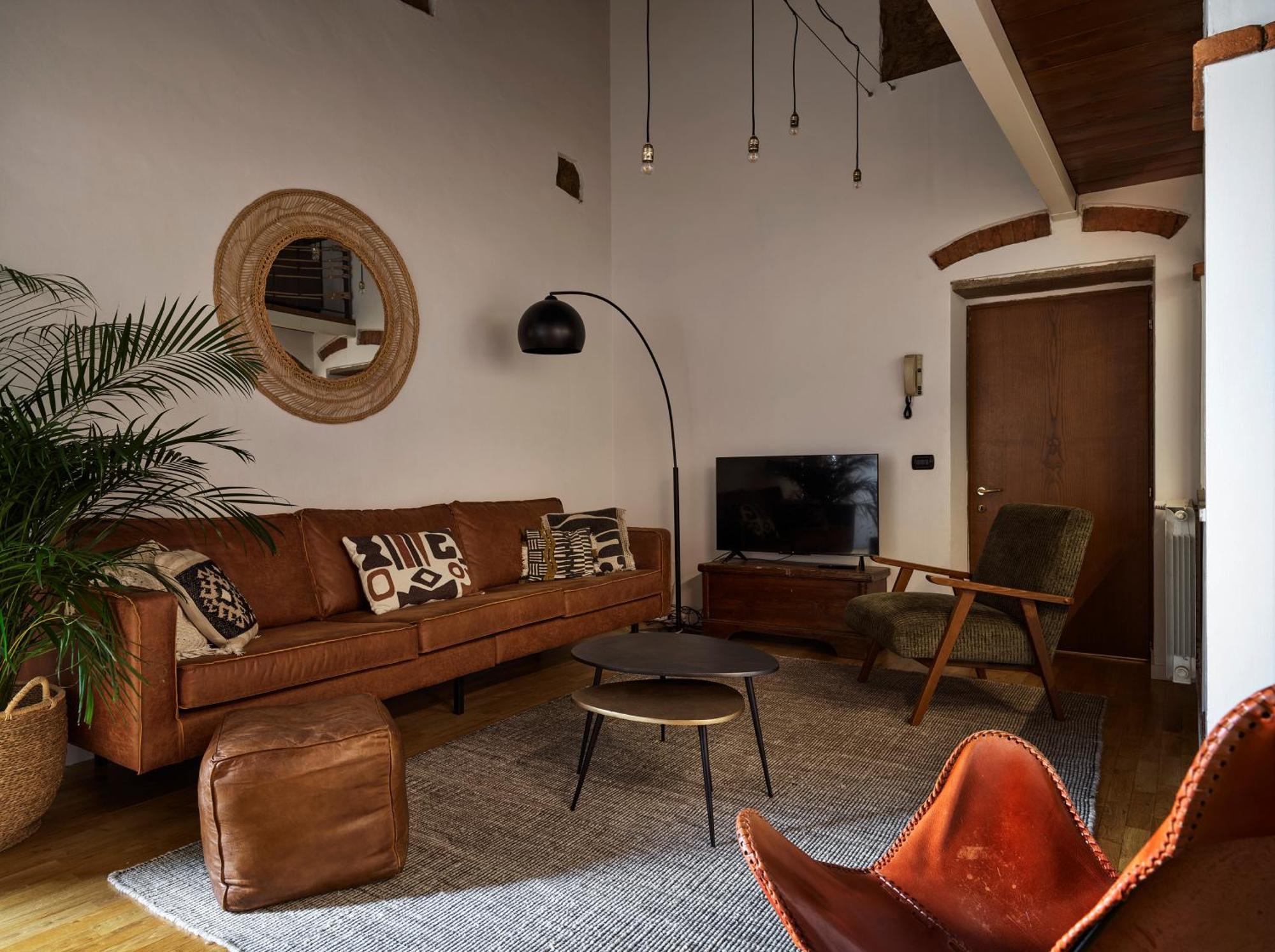 Apartment One Of A Kind Near The Duomo W/balcony Palace *